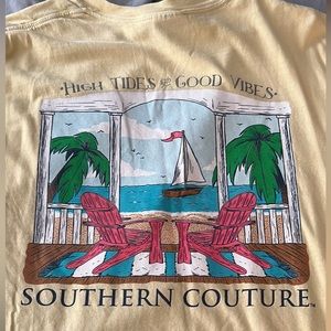 Size M Southern Couture tshirt
